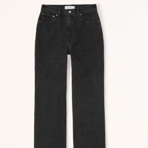 NWT Curve Love High Rise 90s Relaxed Jean - 27 / 4 short